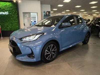 Toyota Yaris 1.5 Hybrid 5 porte Trend del 2022 usata a Catanzaro