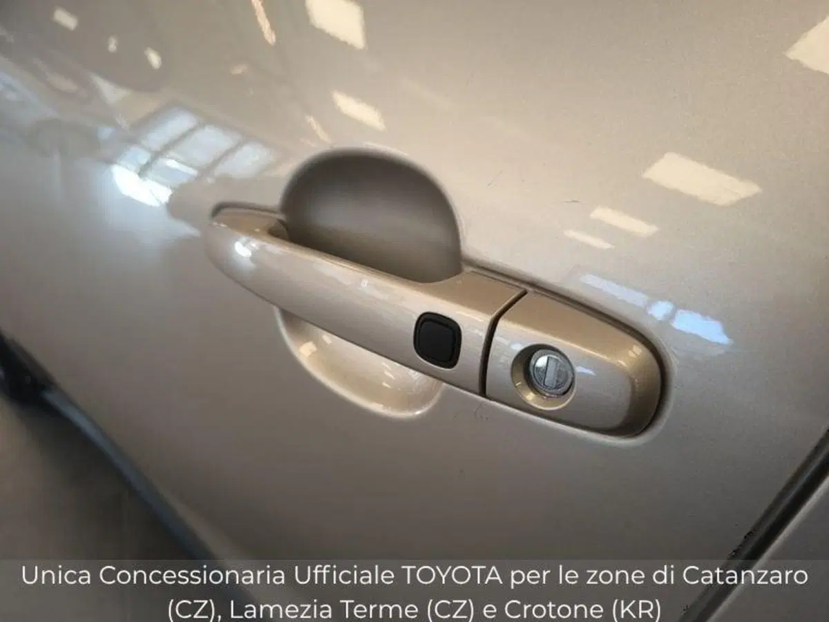 Toyota Aygo X usata a Catanzaro (12)
