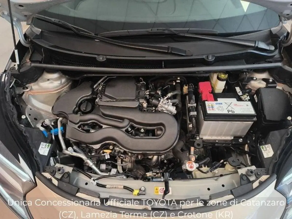 Toyota Aygo X usata a Catanzaro (14)