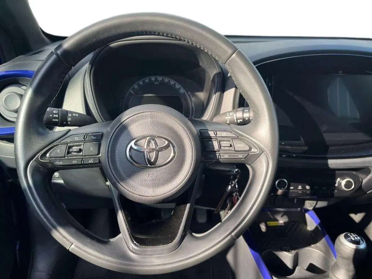 Toyota Aygo X usata a Catanzaro (7)