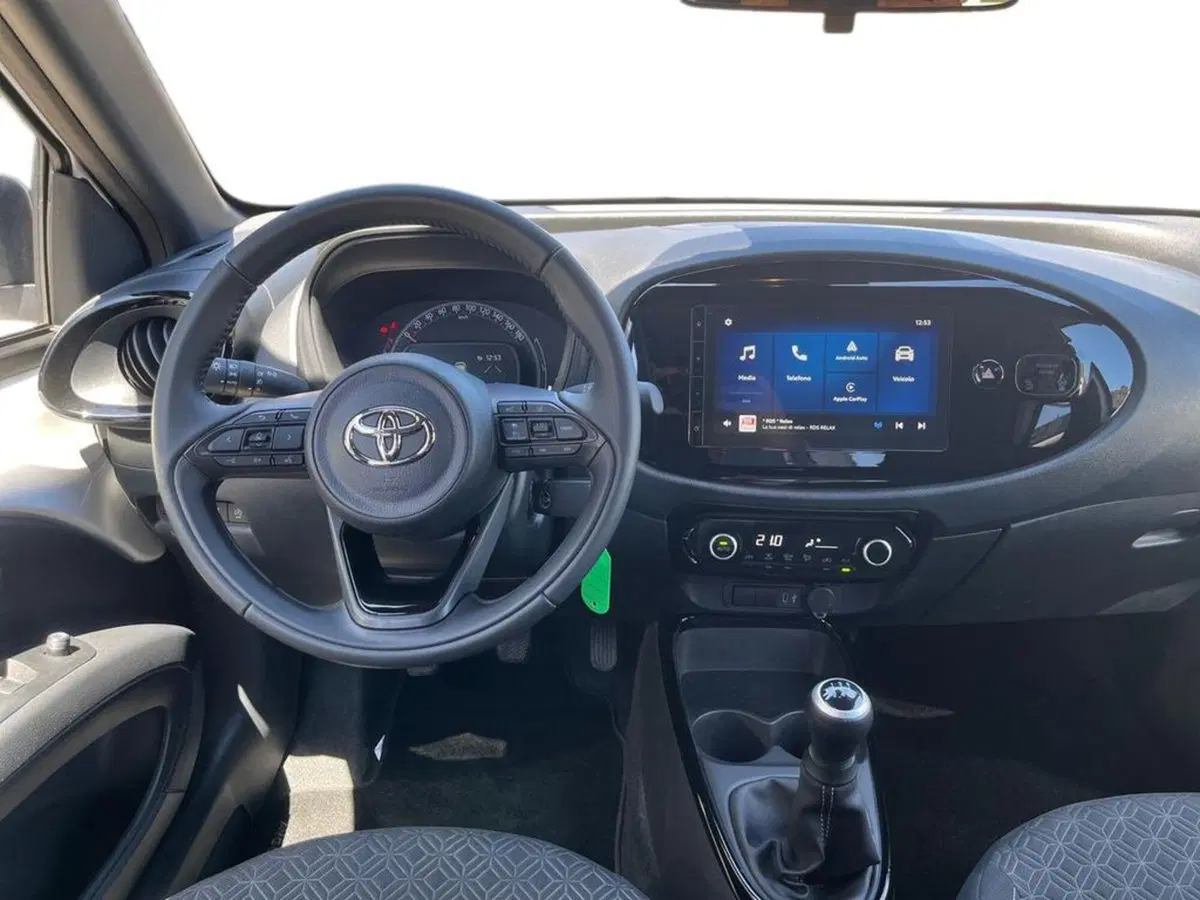 Toyota Aygo X usata a Catanzaro (8)