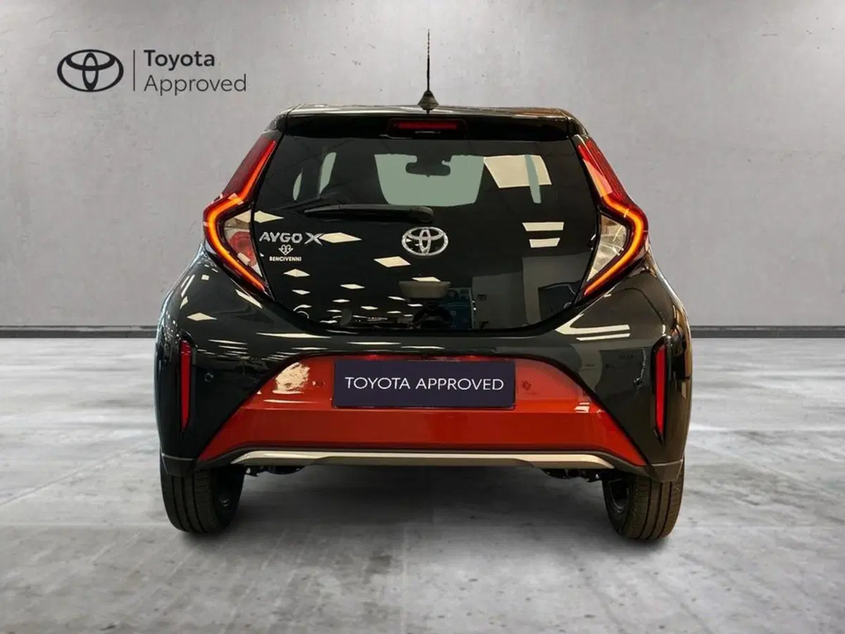 Toyota Aygo X usata a Catanzaro (12)
