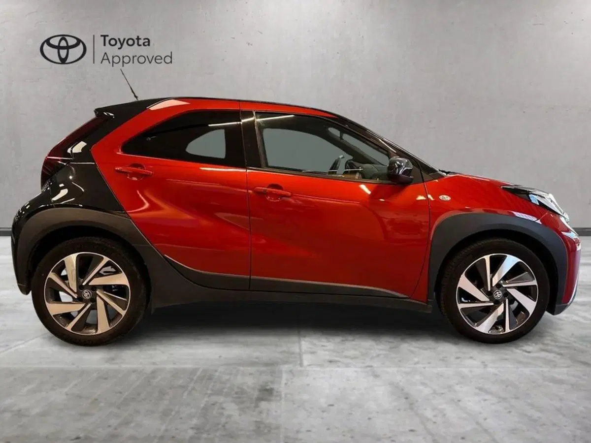Toyota Aygo X usata a Catanzaro (4)