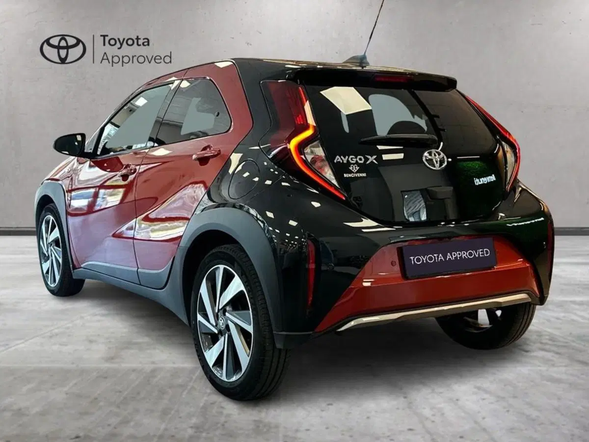 Toyota Aygo X usata a Catanzaro (5)