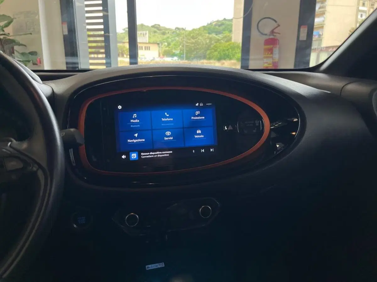 Toyota Aygo X usata a Catanzaro (10)