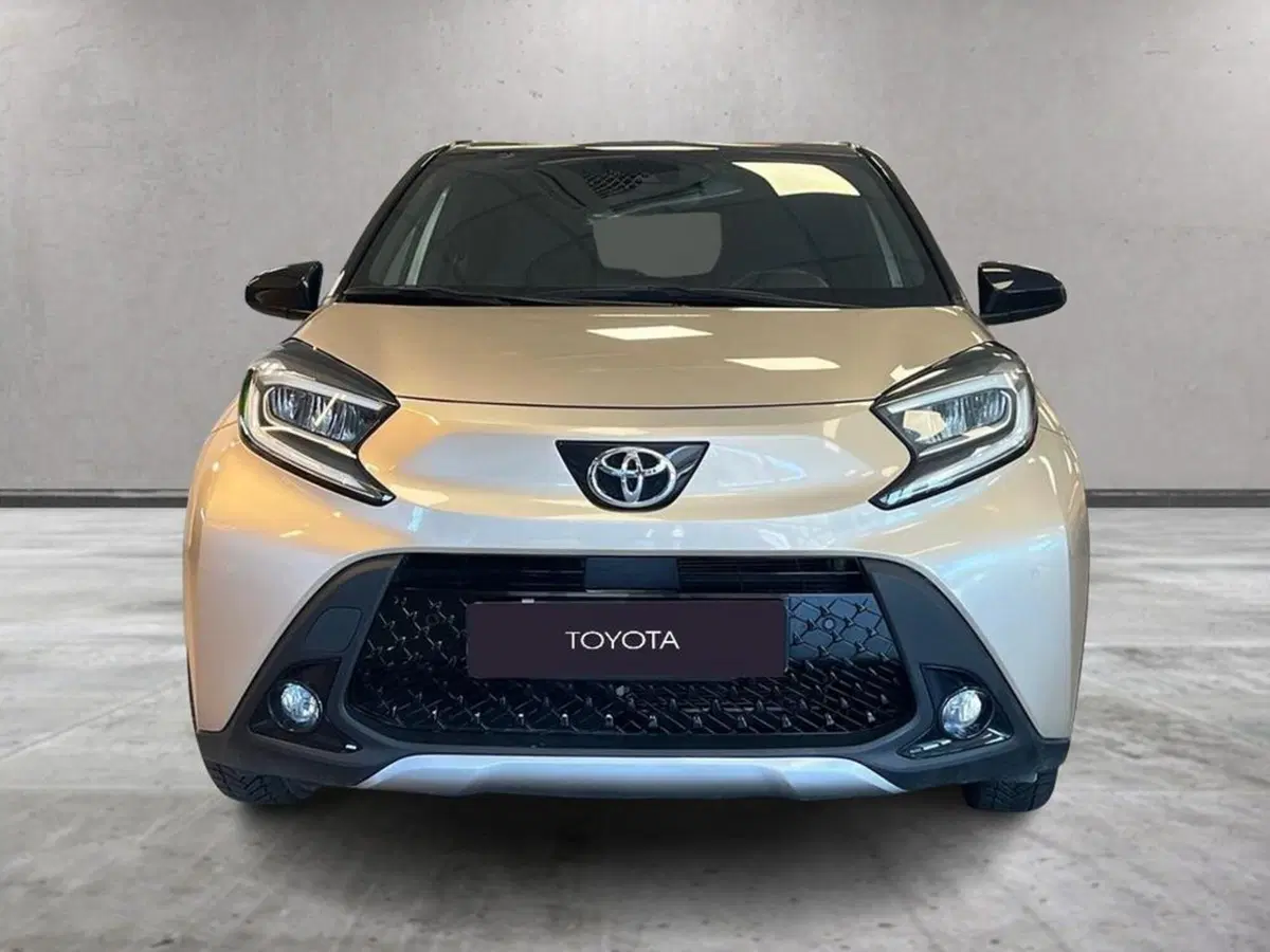 Toyota Aygo X usata a Catanzaro (12)