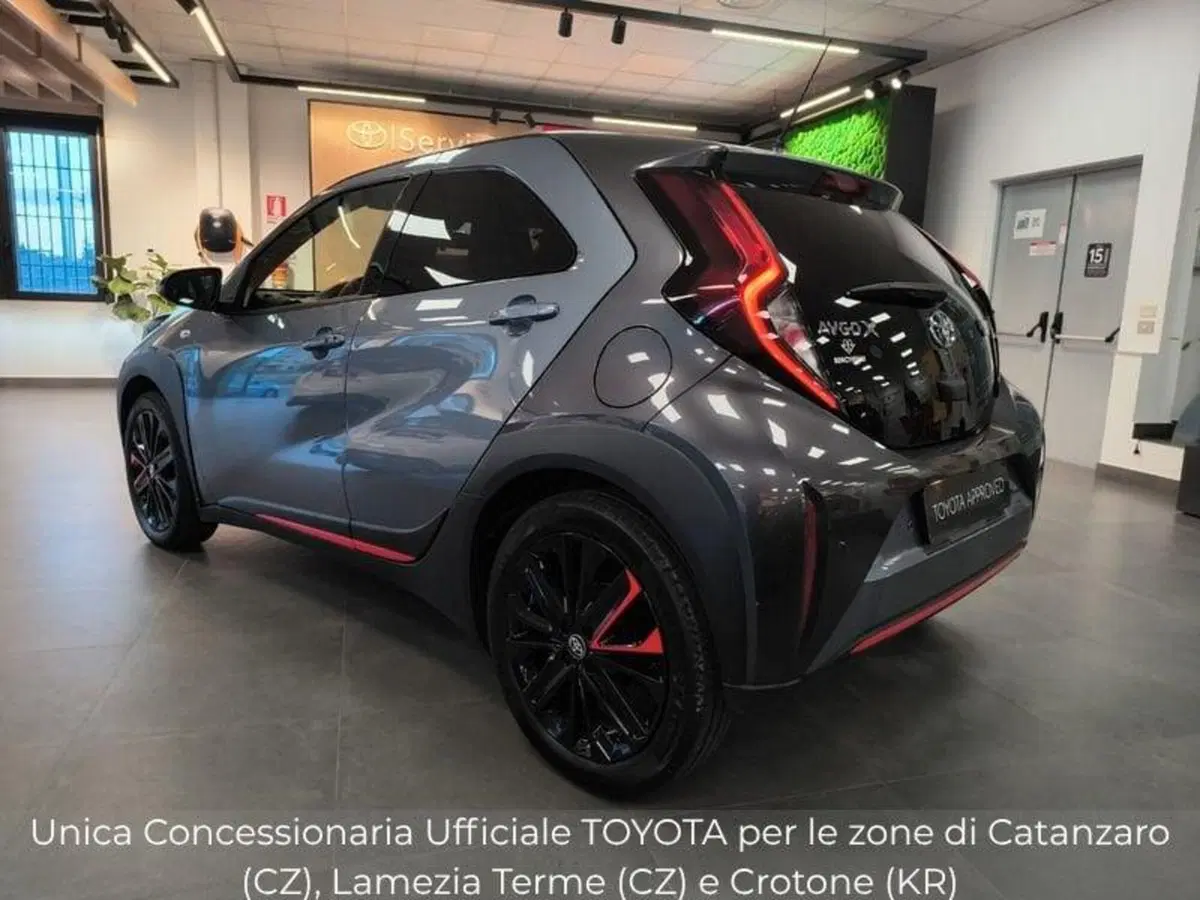 Toyota Aygo X usata a Catanzaro (4)