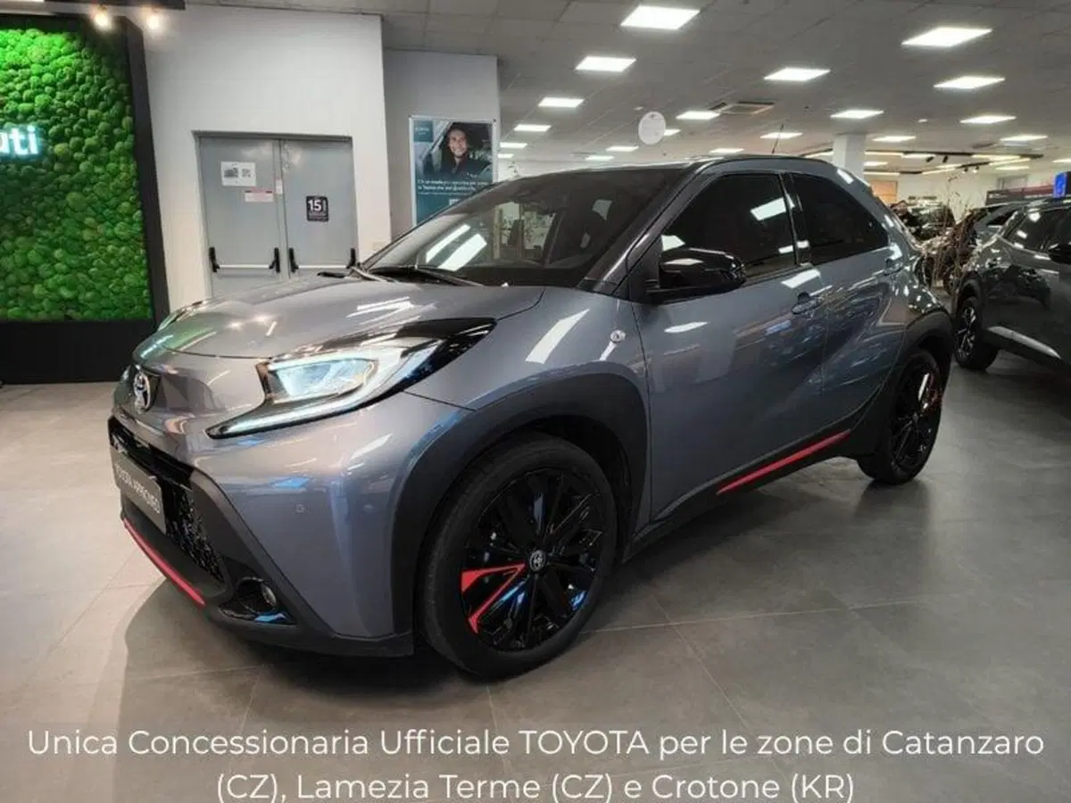 Toyota Aygo X usata a Catanzaro (7)