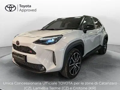 Toyota Yaris Cross 1.5h GR Sport Black Sky fwd 116cv e-cvt del 2022 usata a Catanzaro