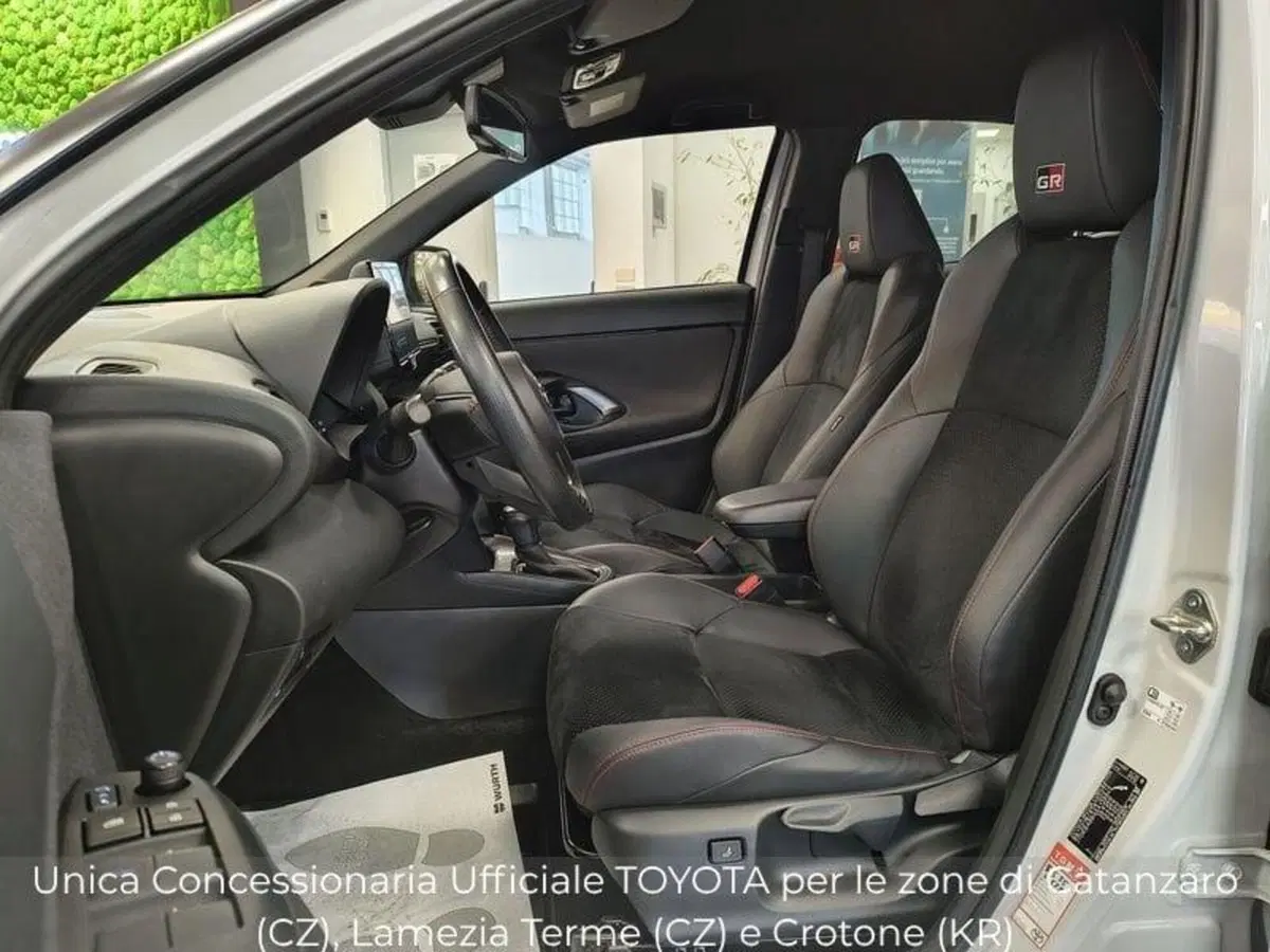 Toyota Yaris Cross usata a Catanzaro (14)