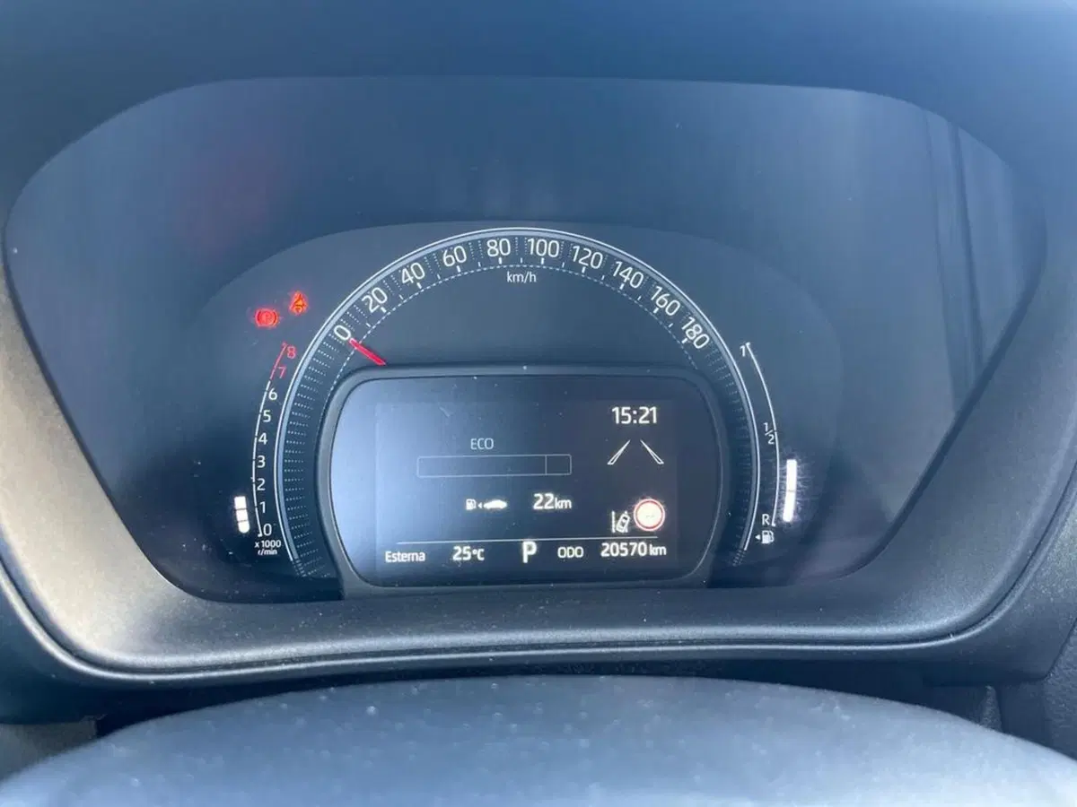 Toyota Yaris Cross usata a Catanzaro (9)