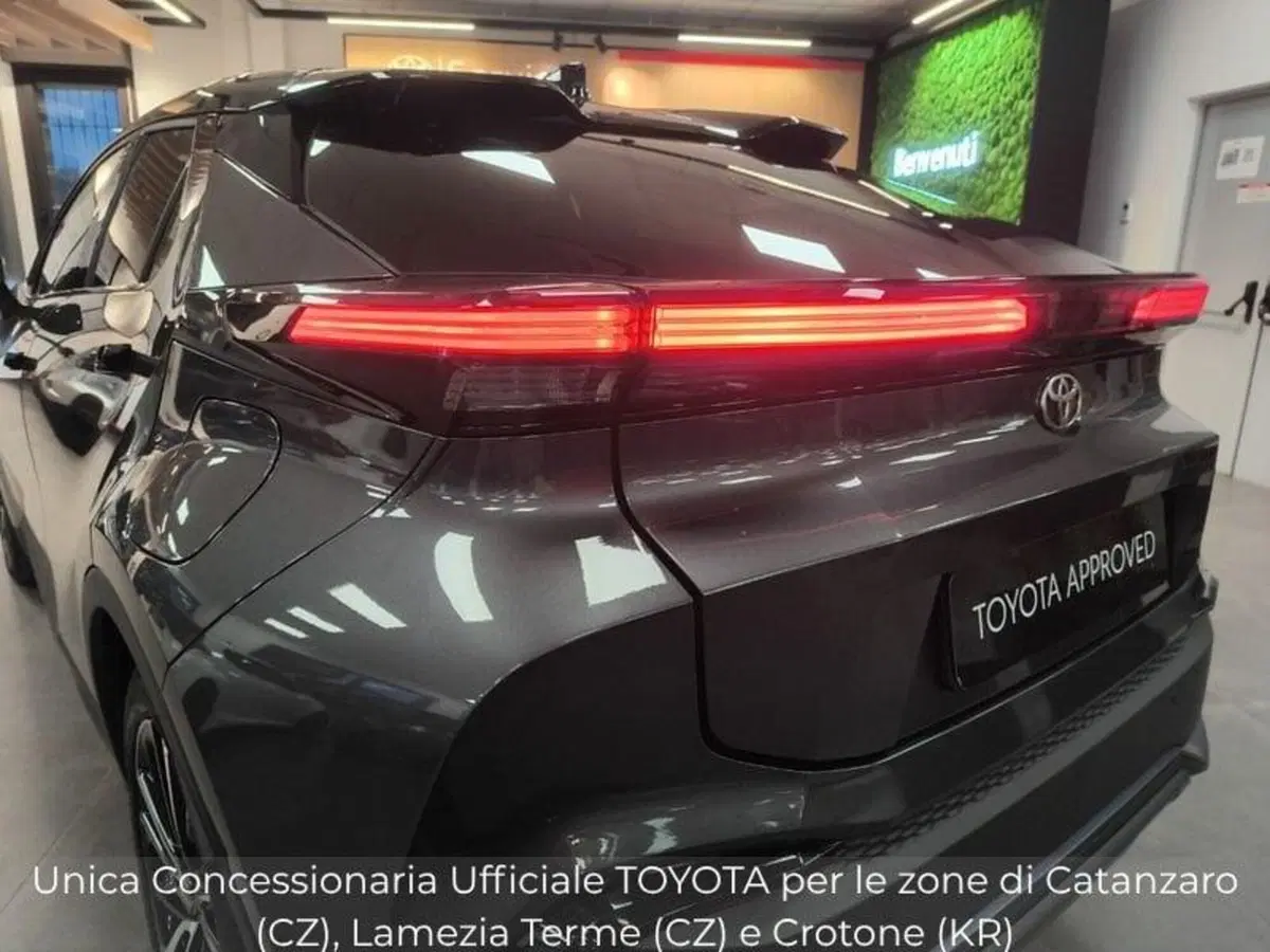 Toyota Toyota C-HR usata a Catanzaro (11)