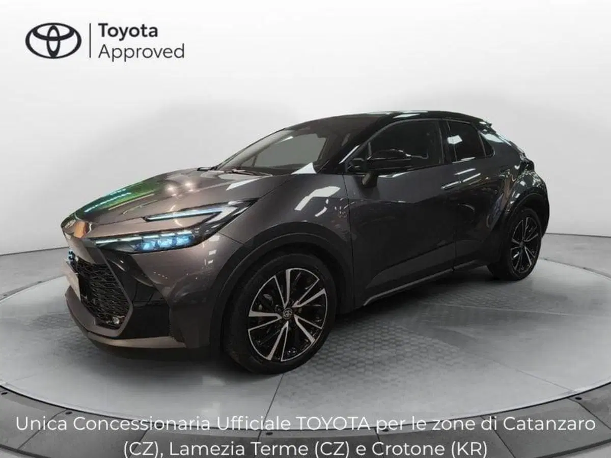 Toyota Toyota C-HR usata a Catanzaro (7)