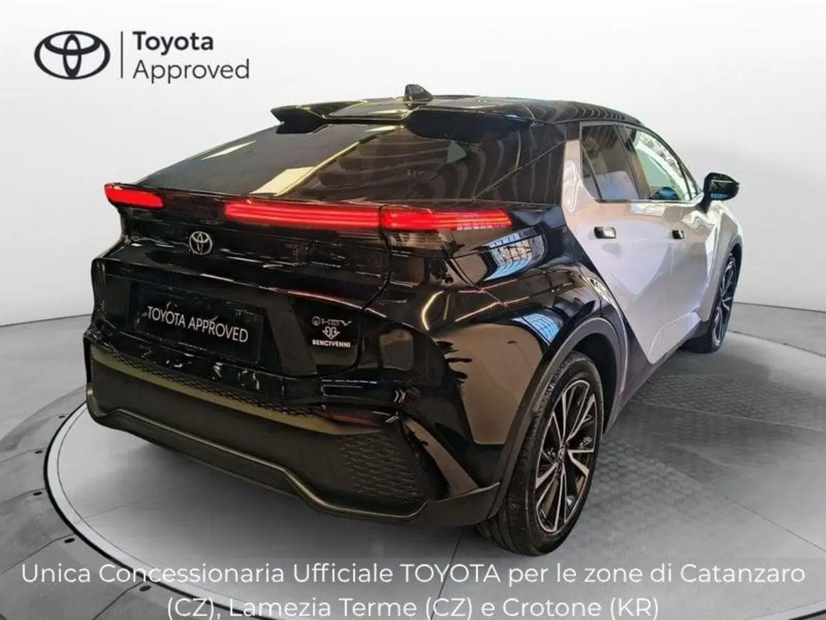 Toyota Toyota C-HR usata a Catanzaro (4)