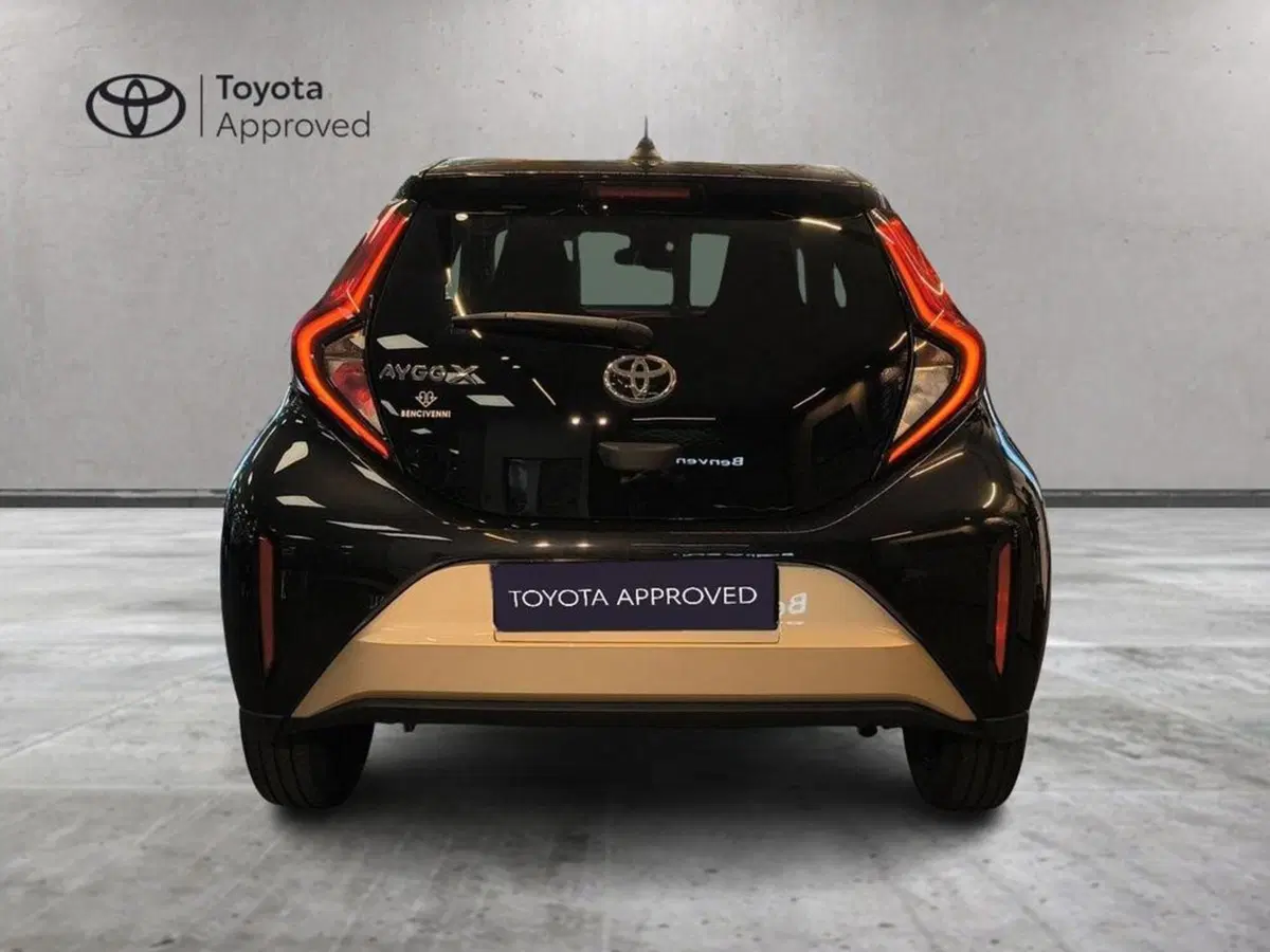 Toyota Aygo X usata a Catanzaro (12)