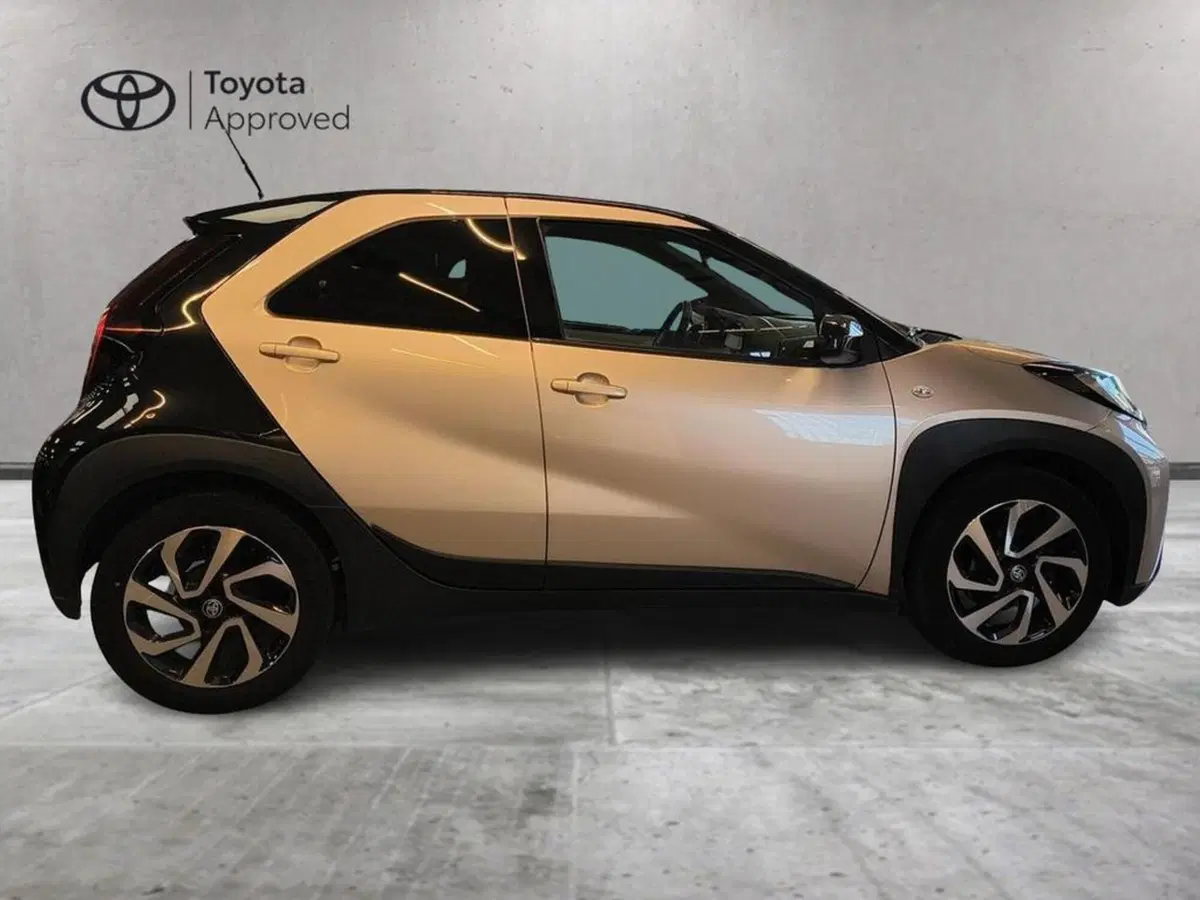 Toyota Aygo X usata a Catanzaro (4)