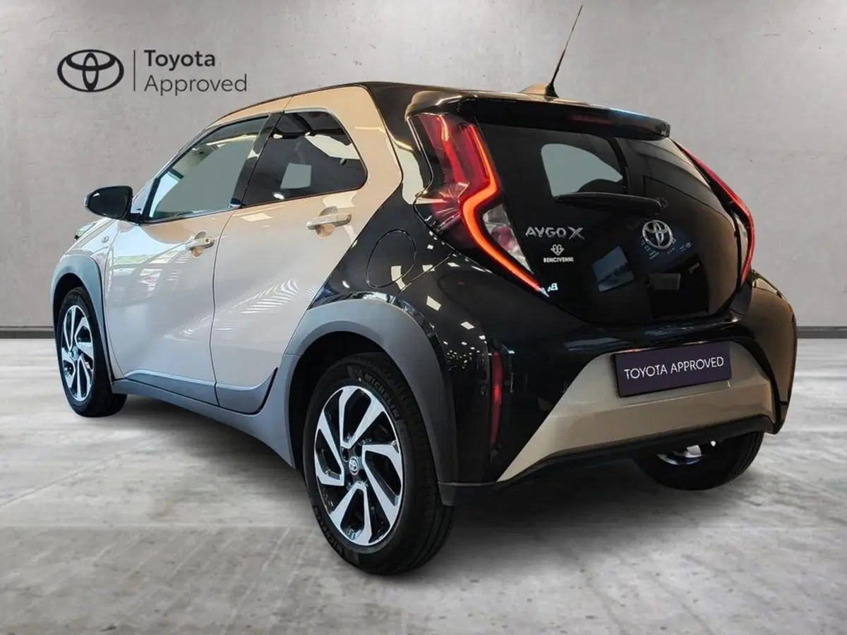 Toyota Aygo X usata a Catanzaro (5)