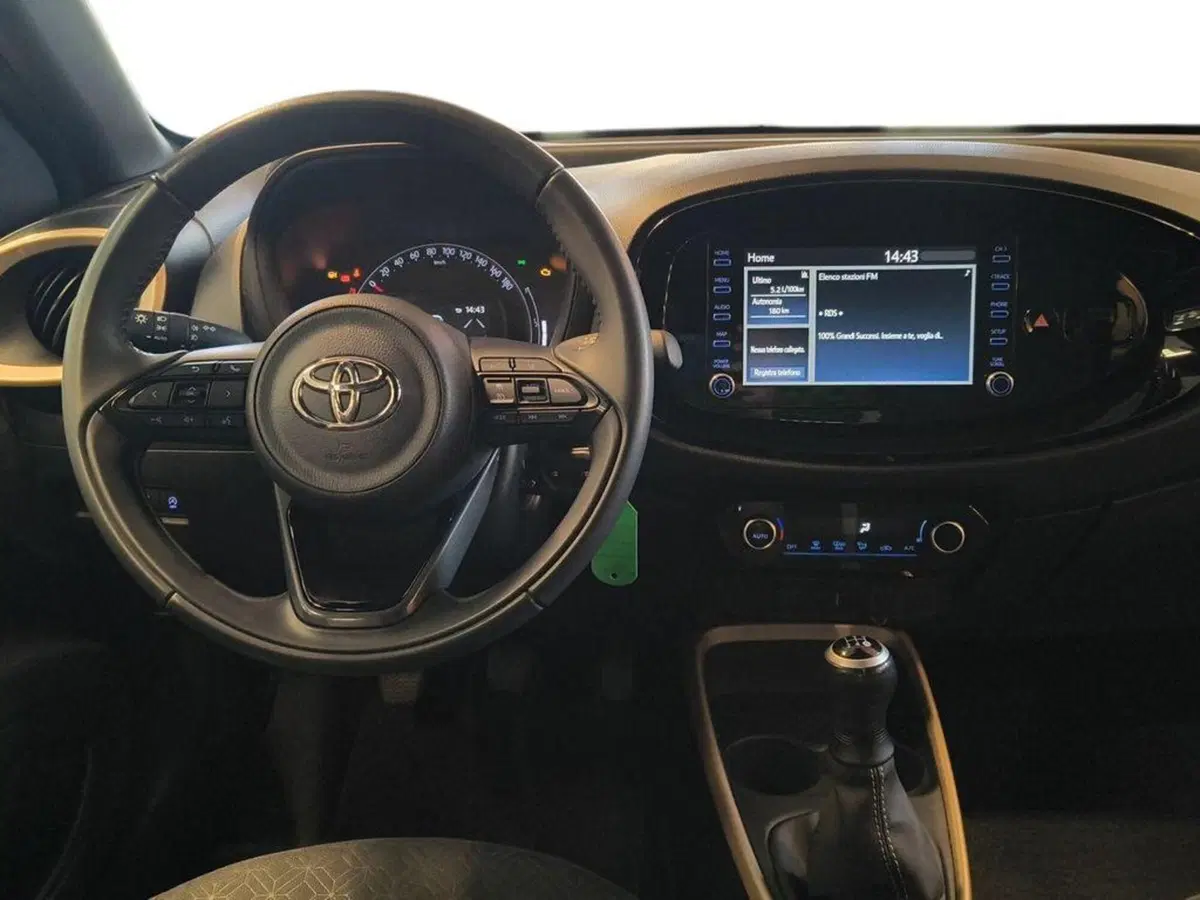 Toyota Aygo X usata a Catanzaro (8)