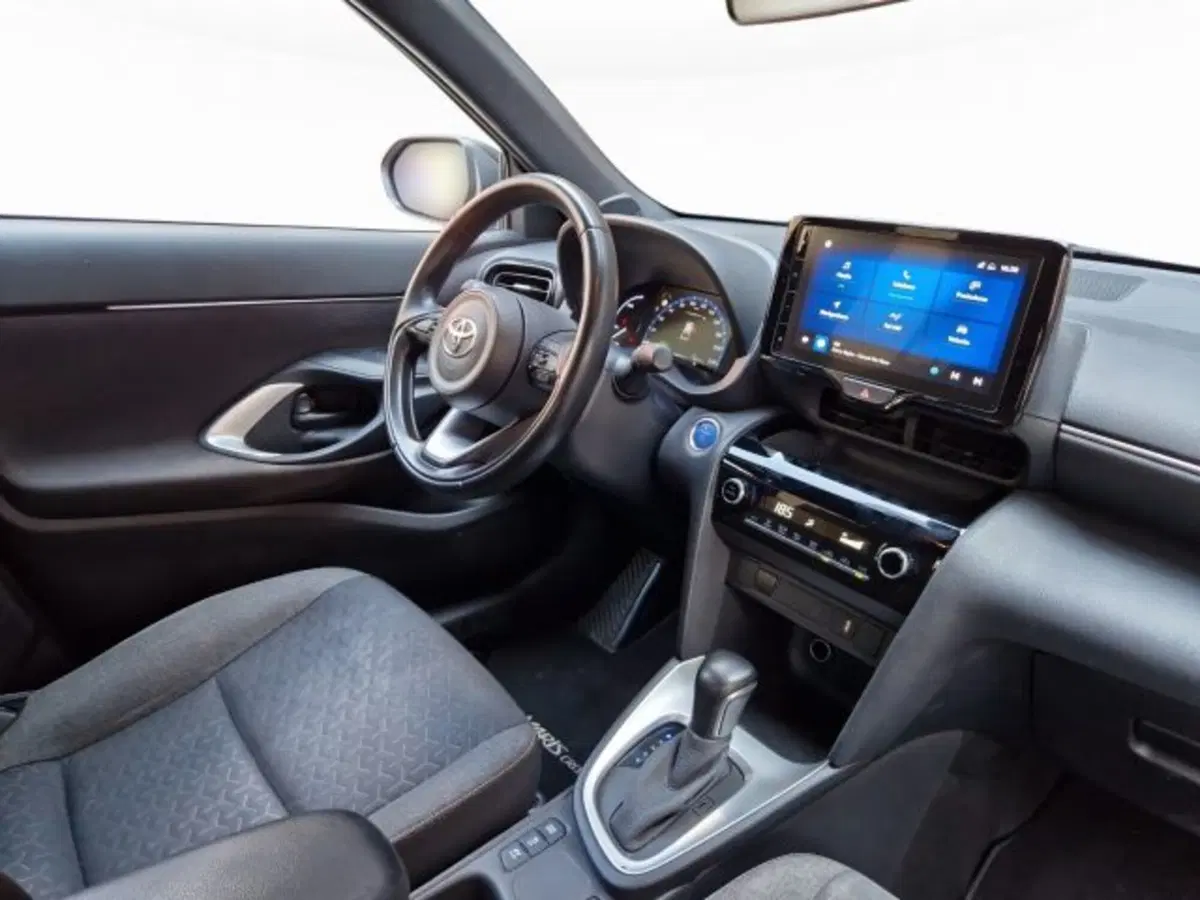 Toyota Yaris Cross usata a Modena (3)