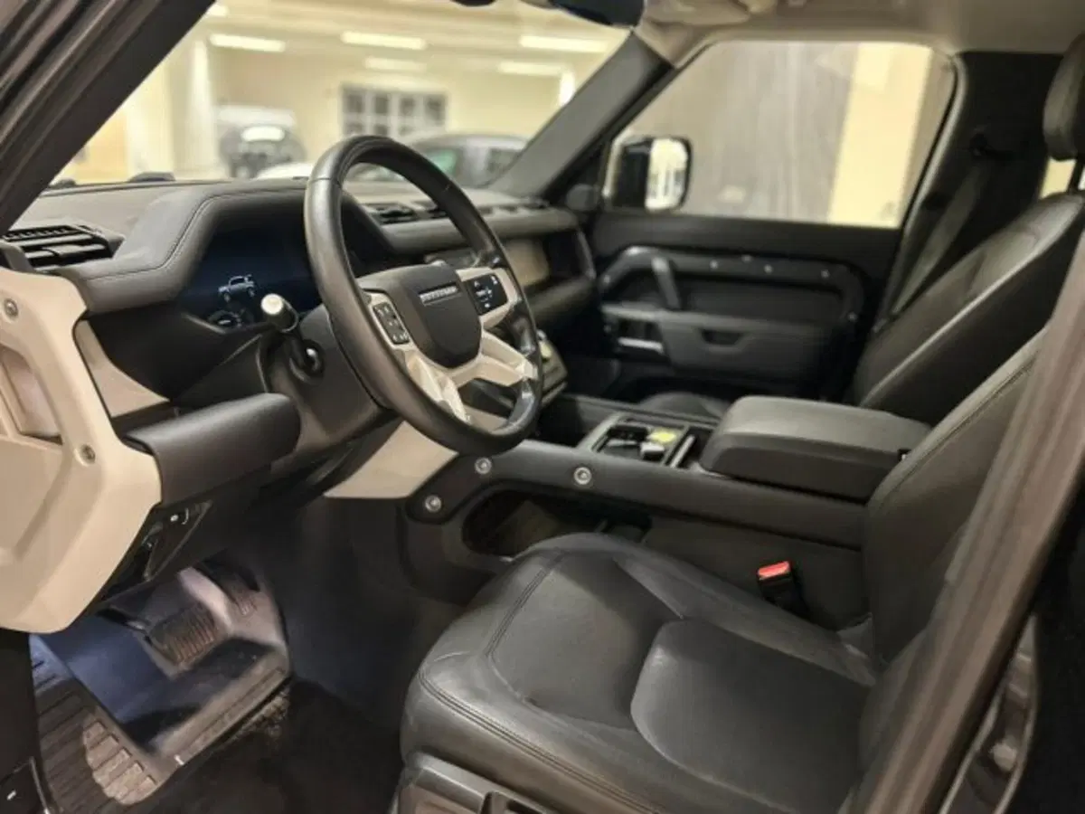 Land Rover Defender usata a Modena (3)