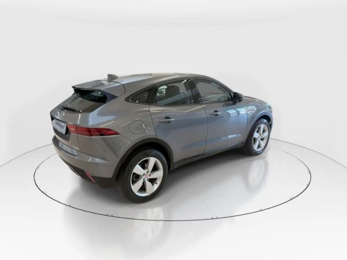 Jaguar E-Pace usata a Modena (2)