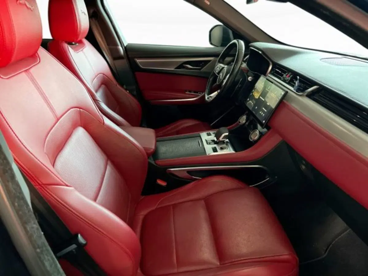 Jaguar F-Pace usata a Modena (3)
