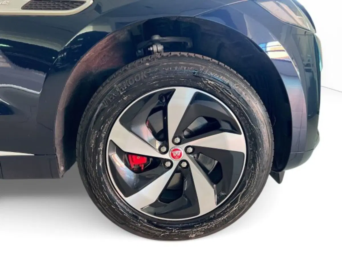 Jaguar F-Pace usata a Modena (9)