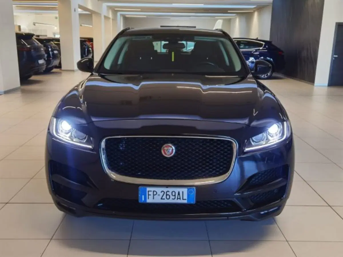 Jaguar F-Pace usata a Modena (2)