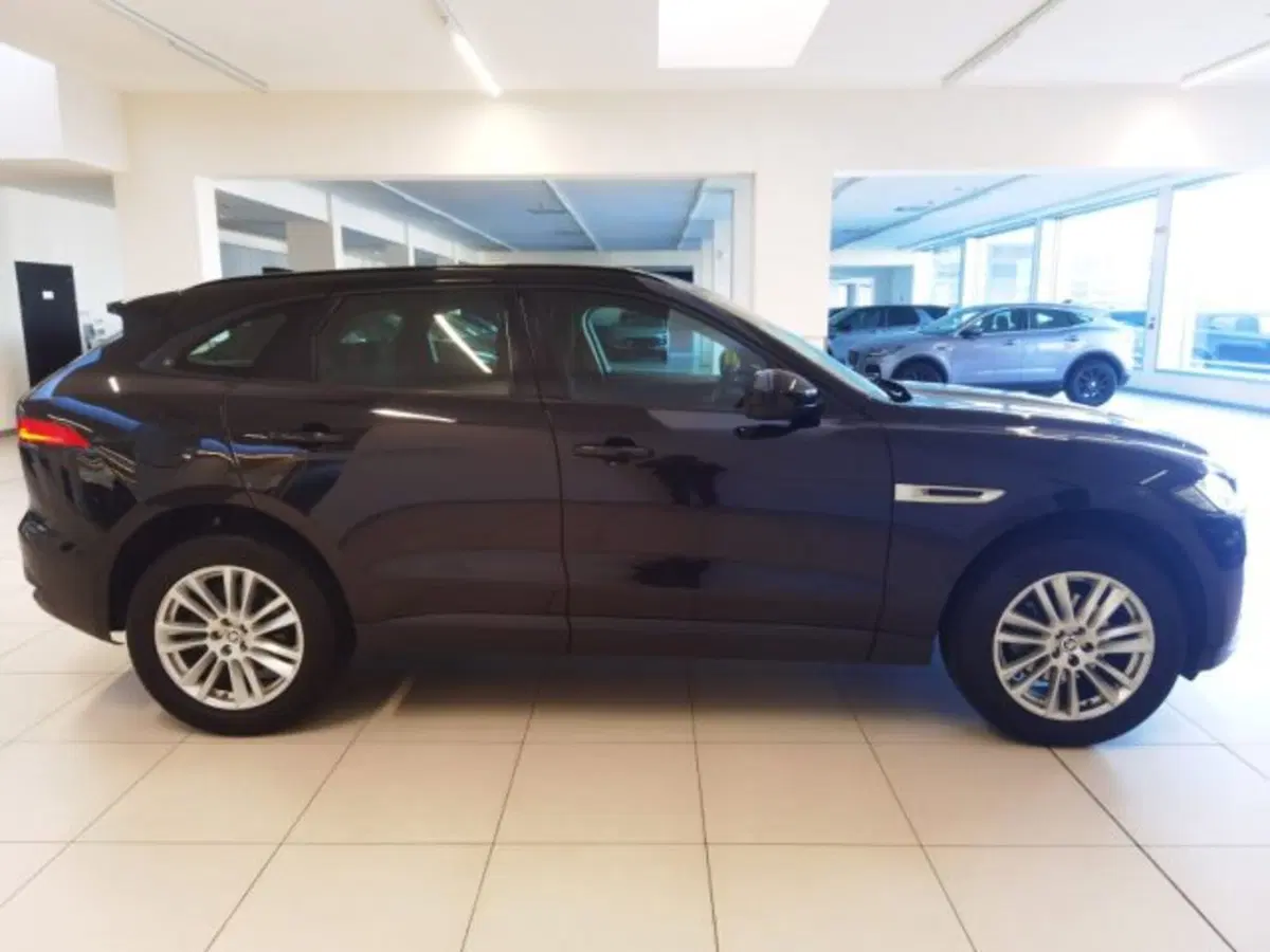 Jaguar F-Pace usata a Modena (5)
