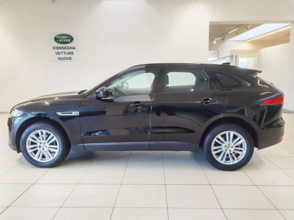 Jaguar F-Pace usata a Modena (6)