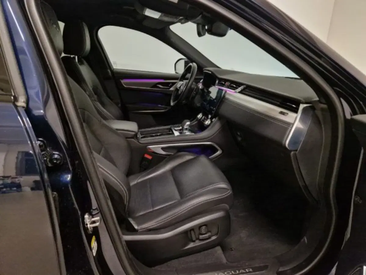 Jaguar F-Pace usata a Modena (3)