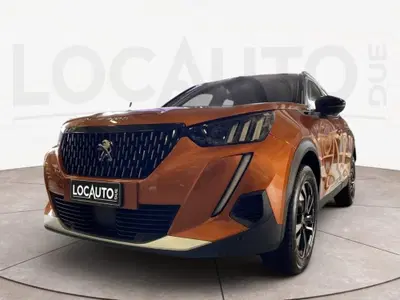 Peugeot 2008 1.2 puretech GT s&amp;s 130cv eat8 del 2023 usata a Torino