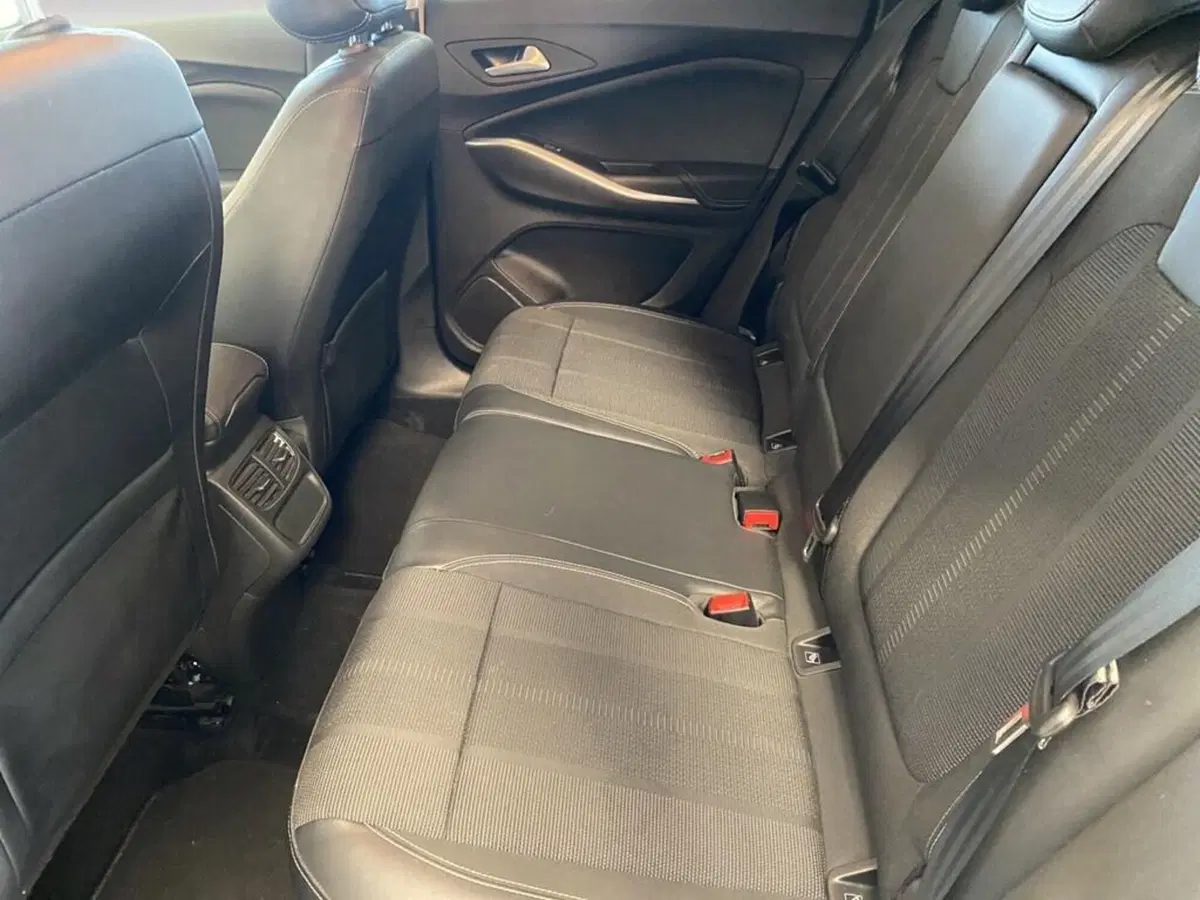 Opel Grandland usata a Torino (8)