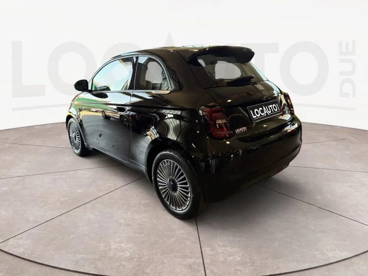 Fiat 500 nuova a Torino (5)