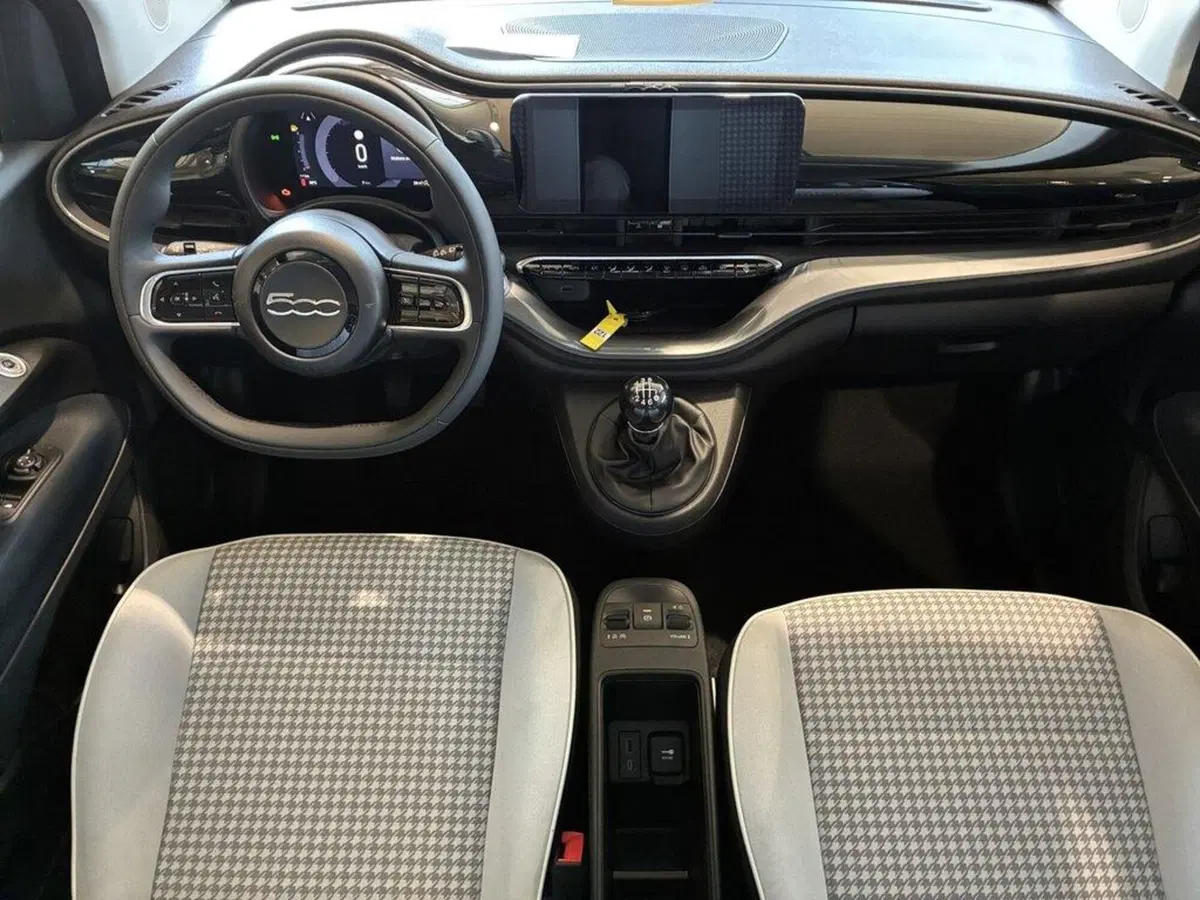 Fiat 500 nuova a Torino (6)
