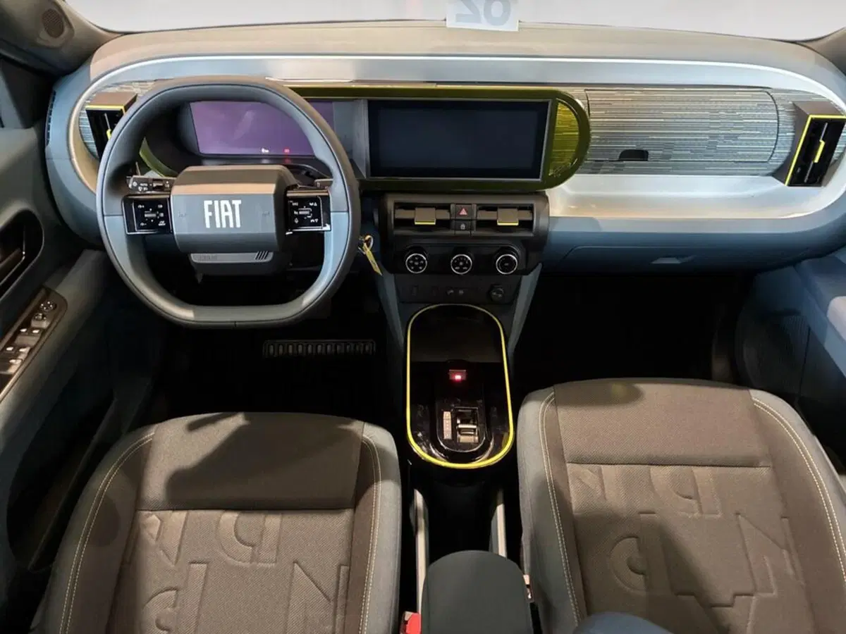 Fiat Grande Panda nuova a Torino (6)
