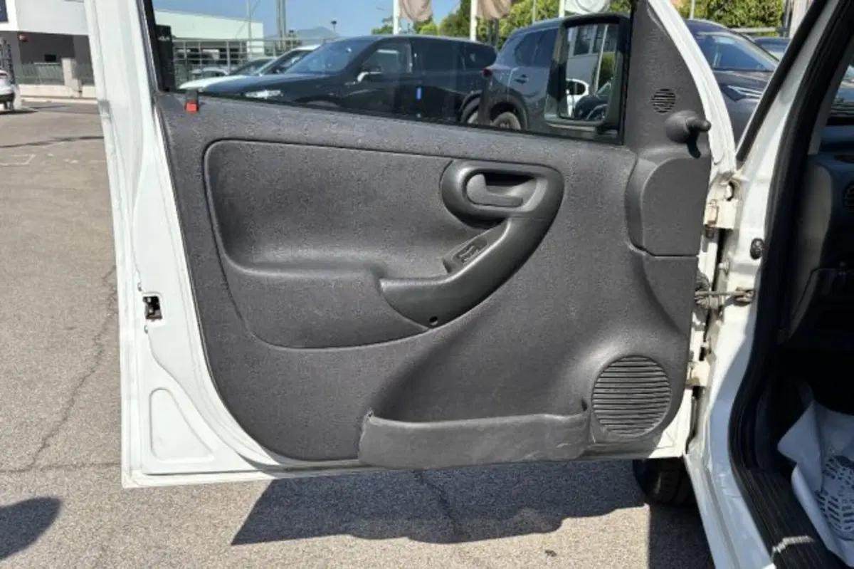 Opel Combo Furgone usata a Latina (11)