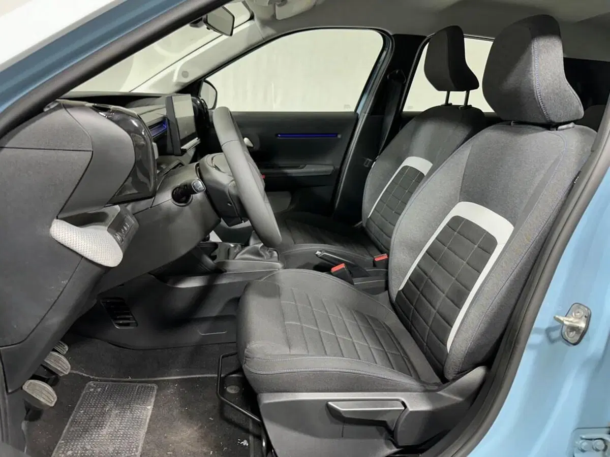 Citroen C3 Aircross nuova a Sondrio (10)