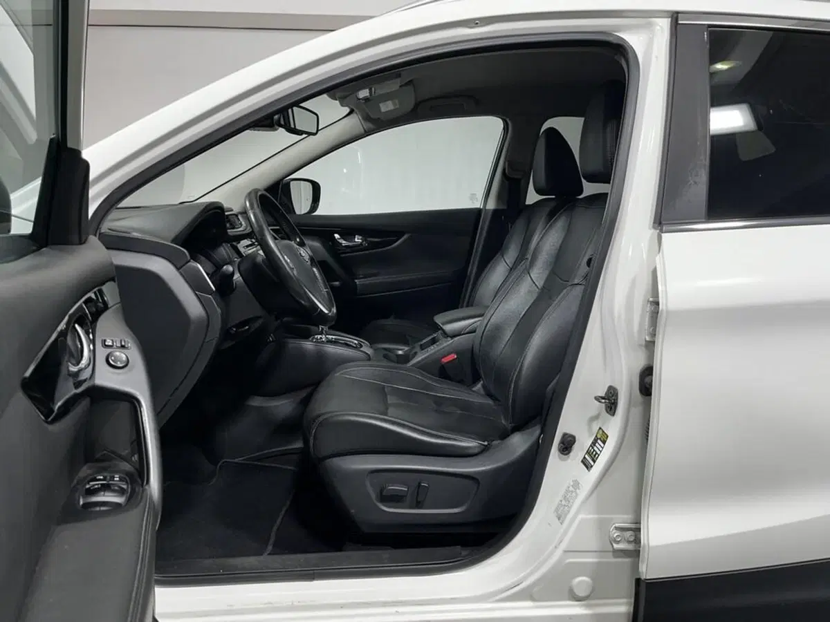 Nissan Qashqai usata a Sondrio (10)