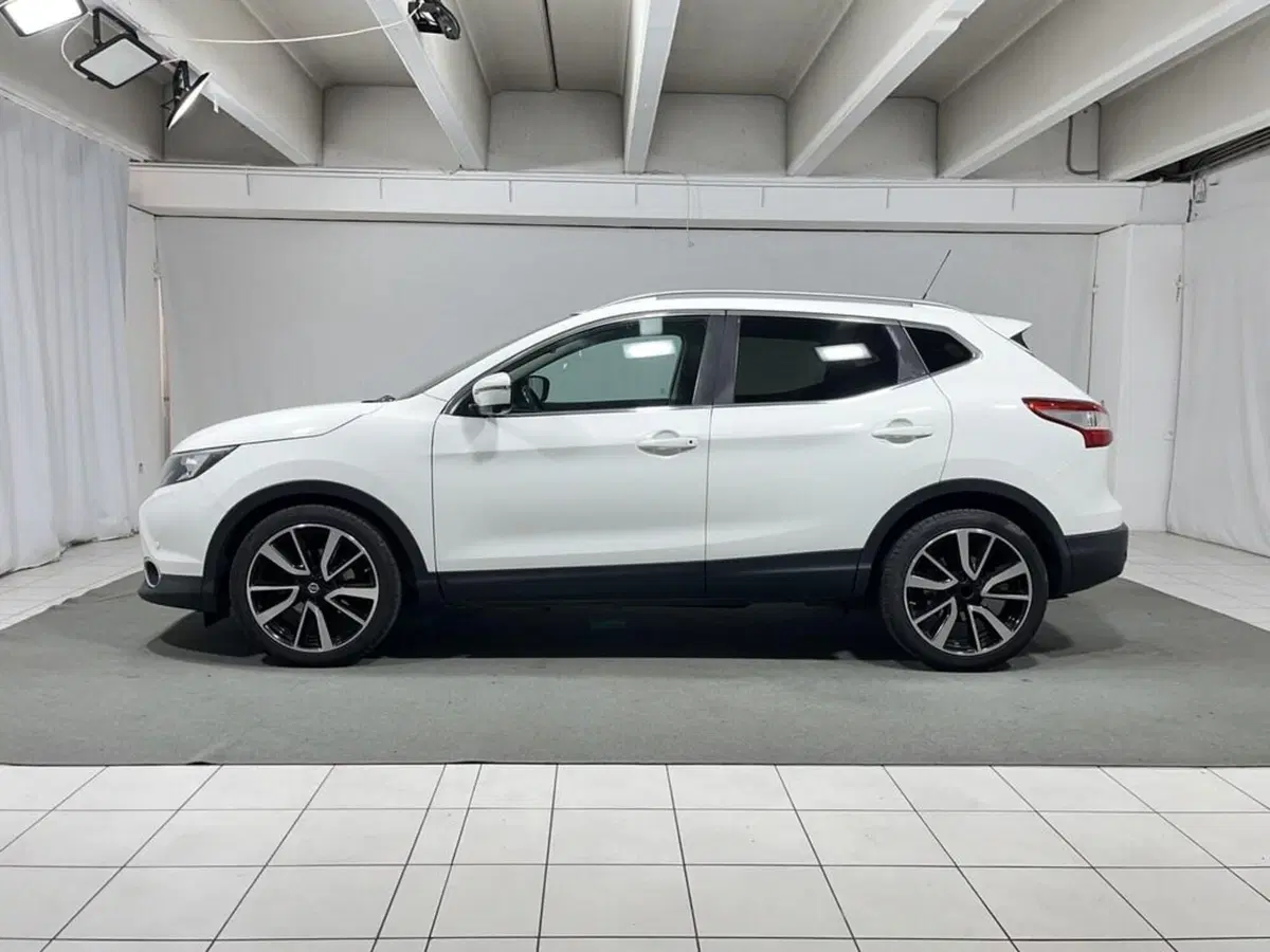 Nissan Qashqai usata a Sondrio (2)