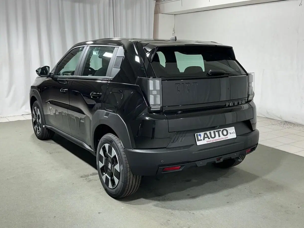 Fiat Grande Panda nuova a Sondrio (3)
