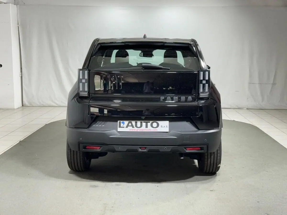 Fiat Grande Panda nuova a Sondrio (4)