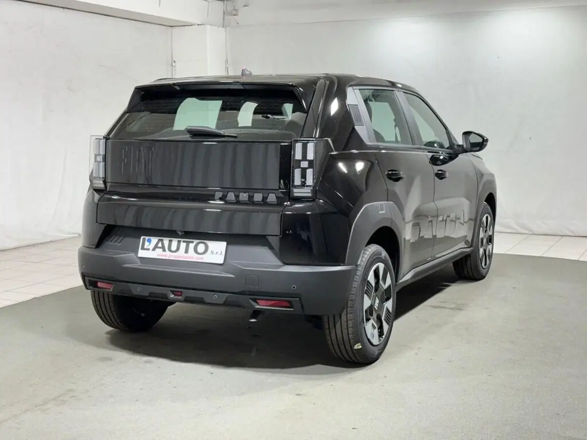 Fiat Grande Panda nuova a Sondrio (5)