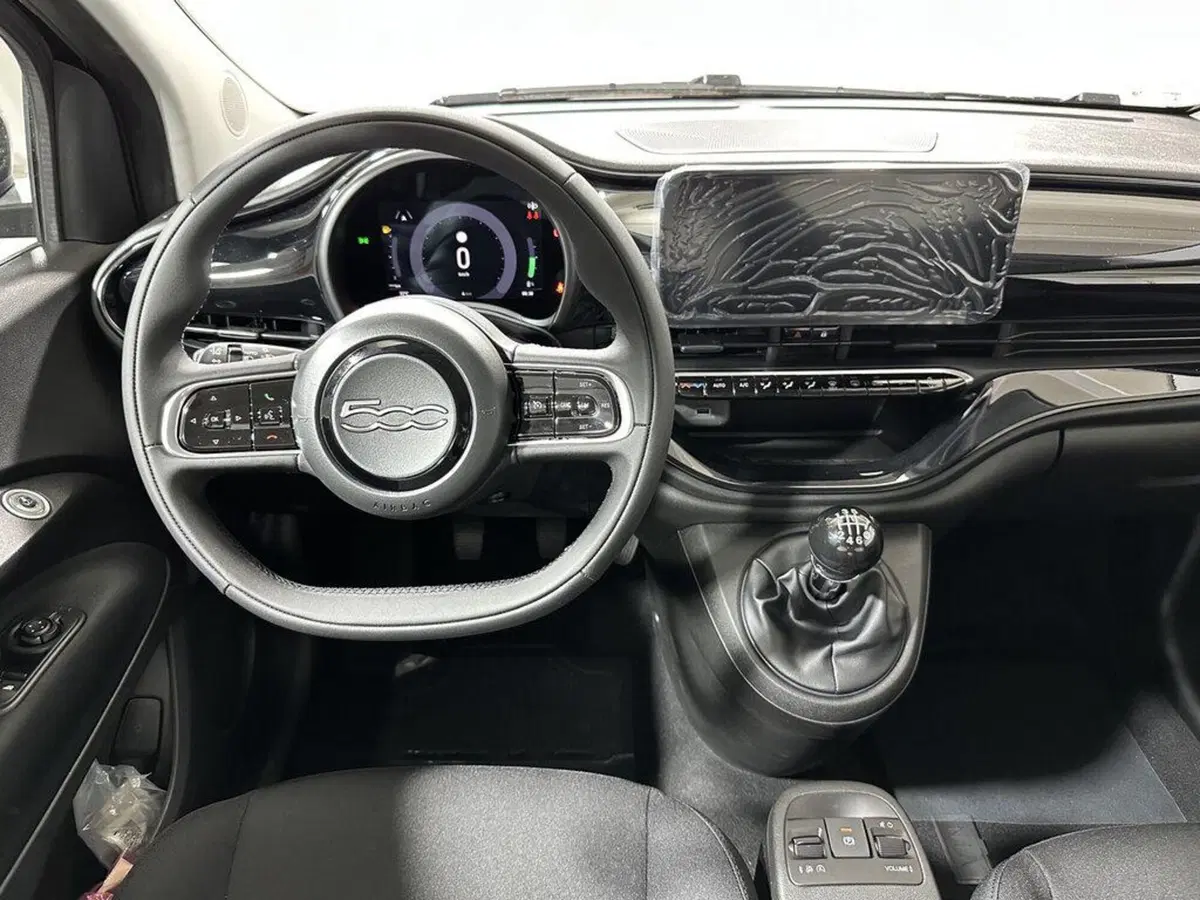 Fiat 500 nuova a Sondrio (12)