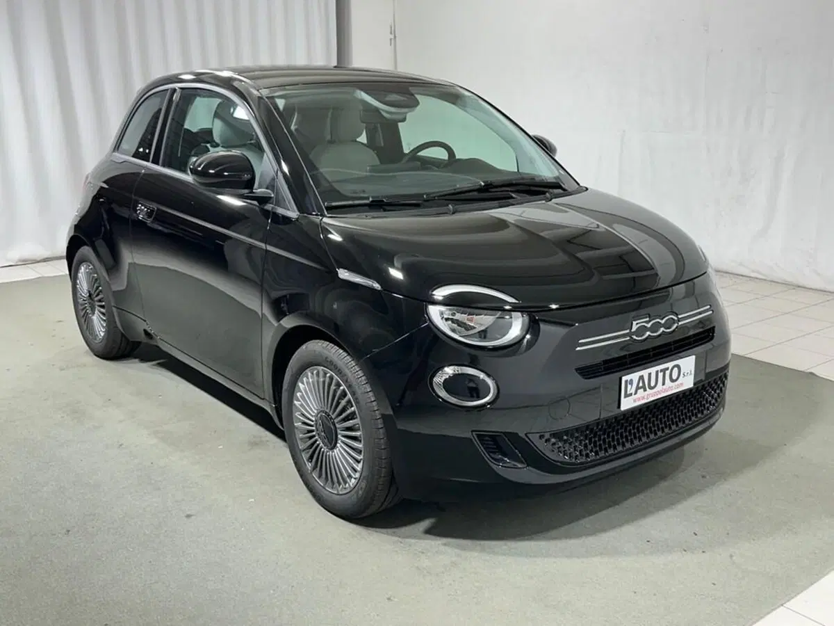 Fiat 500 nuova a Sondrio (7)