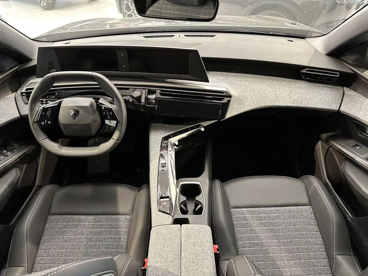 Peugeot 3008 nuova a Sondrio (12)