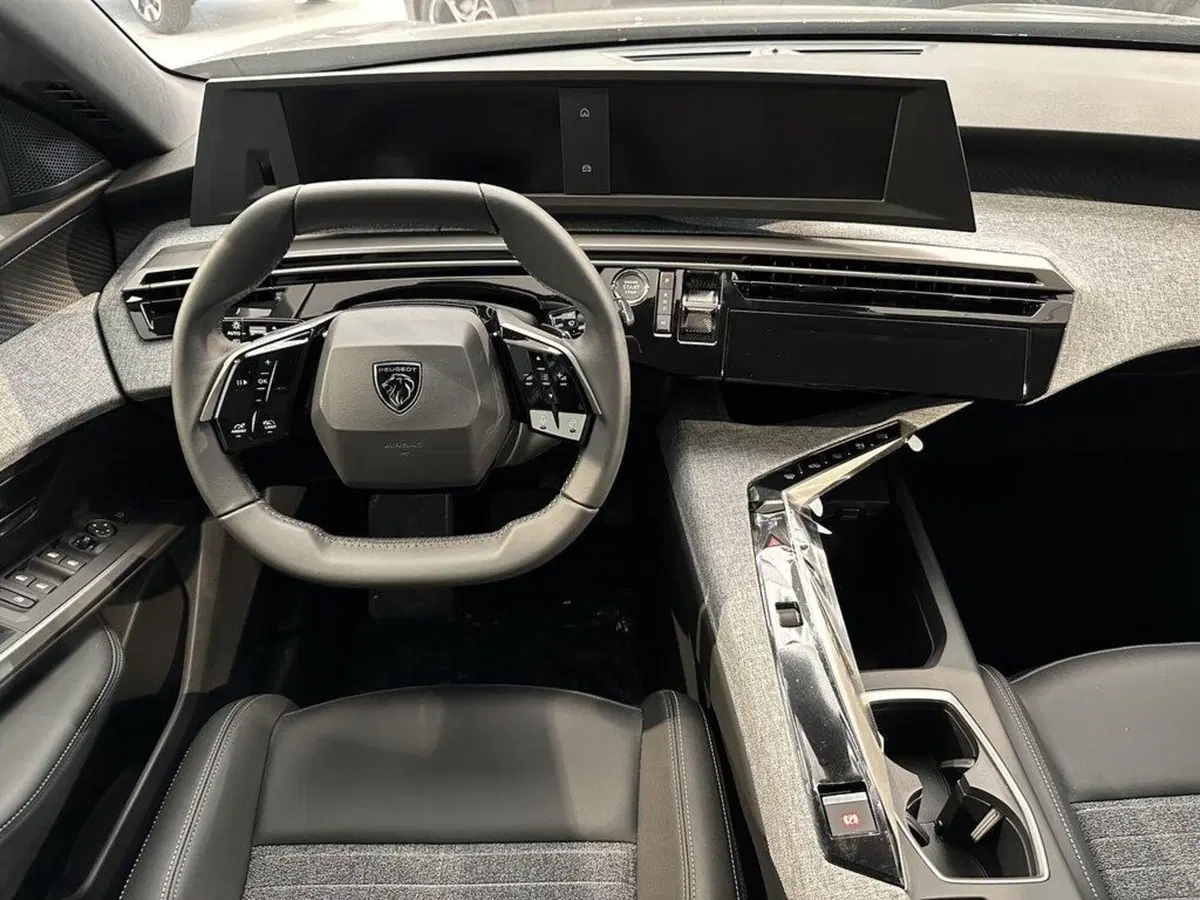 Peugeot 3008 nuova a Sondrio (13)