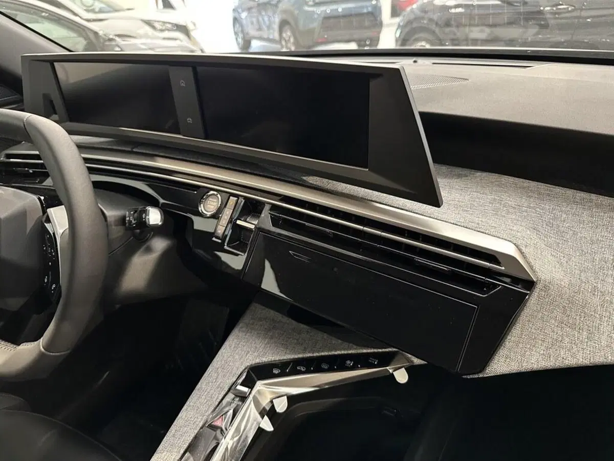 Peugeot 3008 nuova a Sondrio (15)