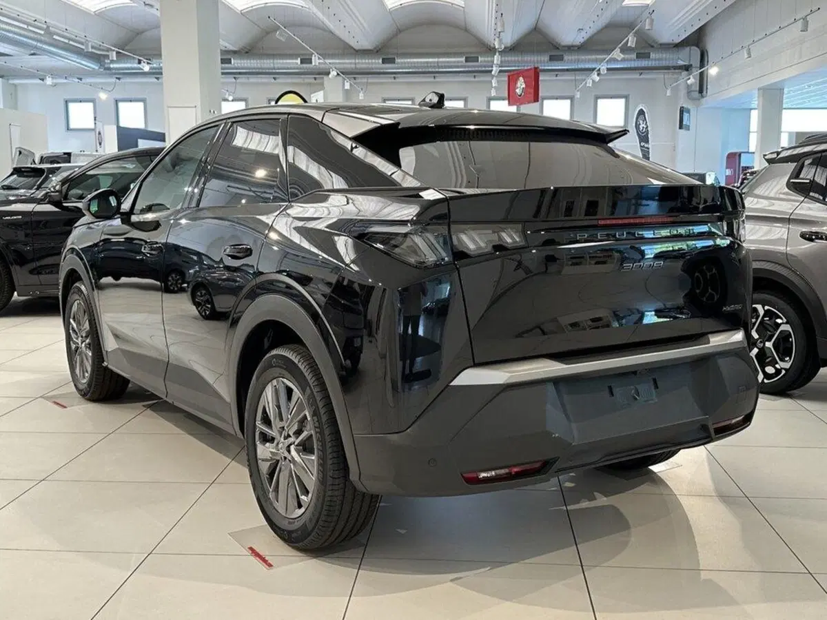 Peugeot 3008 nuova a Sondrio (3)