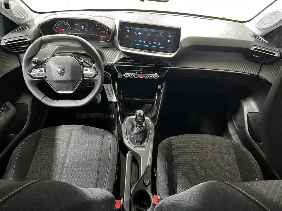 Peugeot 208 nuova a Sondrio (12)